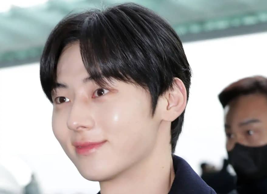 Hwang Min Hyun